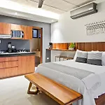 Searena Boutique Condos