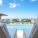 Kumaru Suites By Bvr
