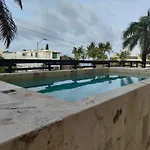 Aldea Thai Beachfront Condominios