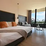 Studio With Ocean View On 5Th Ave