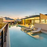 The Boat Residences 16 People