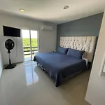 Beautiful 2 Bedroom Apartment