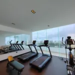 Apartment 2Br Steps Away From 5Ta, Pool, Lundry & Gym By Yeah