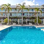 Excellent 3 Bd Steps The Beach