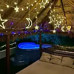 Castillo De Amor - Honeymoon