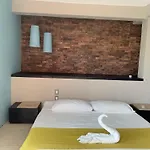 Hotel Blvd