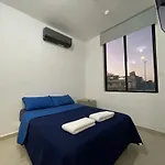 Enorme Casa Con Piscina, Ideal Para Familias Y Grupos