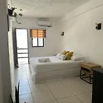 De Mar Hotel