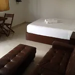 Olive Hotel & Boutique