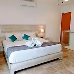 5Th Coral Suites By Holiday In Playa