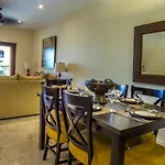 El Faro Oceanfront Apartments By Bvr