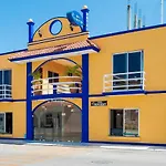 Hotel Yumkiin - Cerca Del Ferry Y Terminal Ado