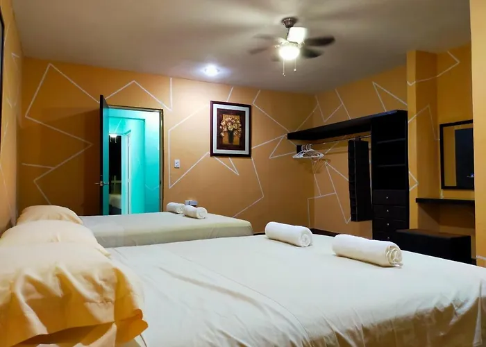 Casa Mexicana Amplia Con Seguridad, Alberca Y Parking