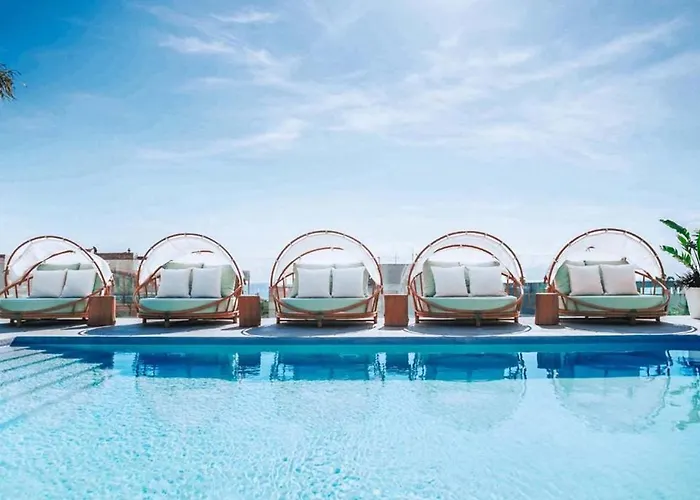 Calixta Hotel