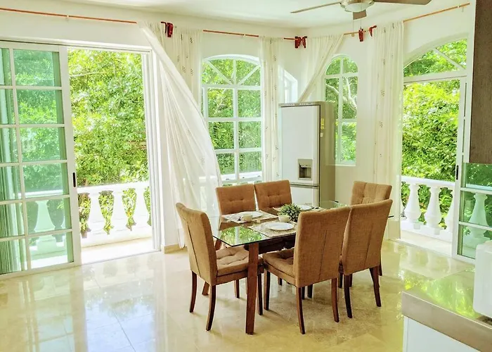 9Br 6Ba Large Groups! Best Location In Town Walk To Beach, 5Th Ave Cozumel Ferry, Shopping, Nightlife! Roof Plunge Pool!! Castillo Playacar Fase 1 25Max