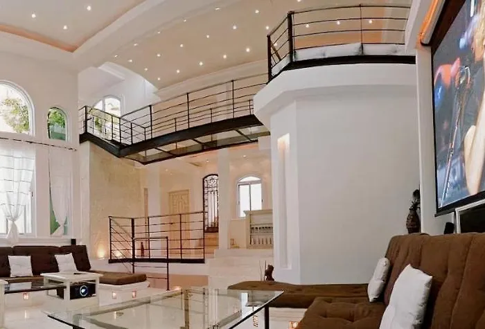 Mansion Mauresque
