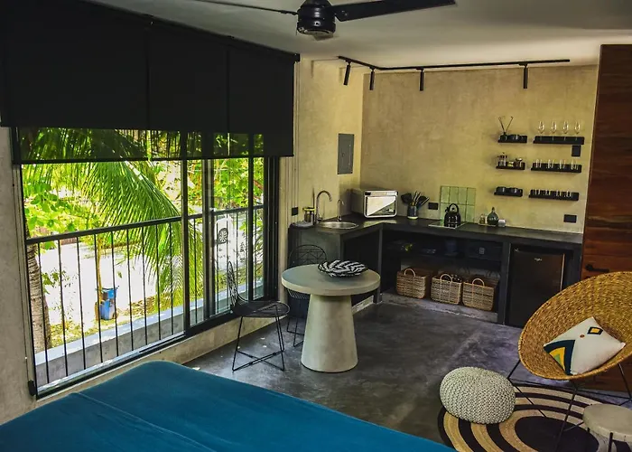 Lote4 - Lgbtq Studios