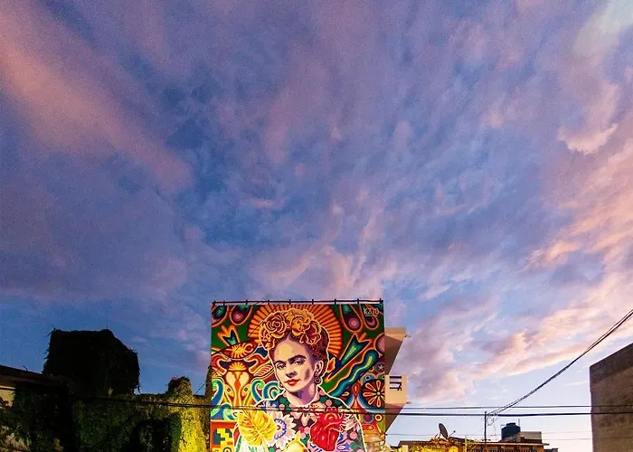 Dewl Estudios & Residences : The Kahlo