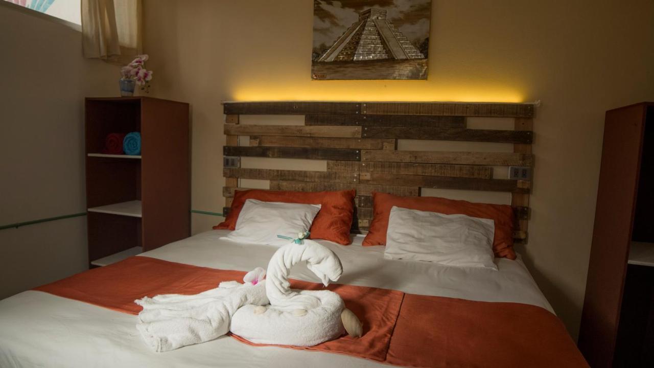 Hostal Kaban 44