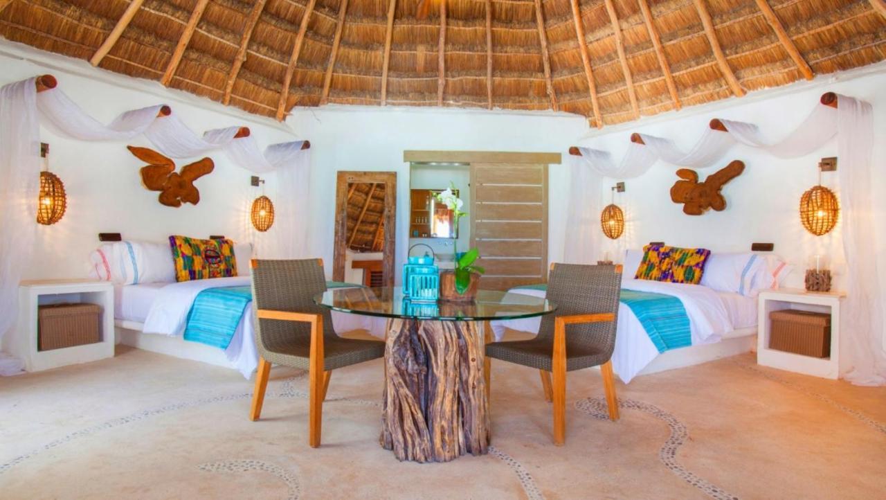 Resort Mahekal Front & Playa del Carmen