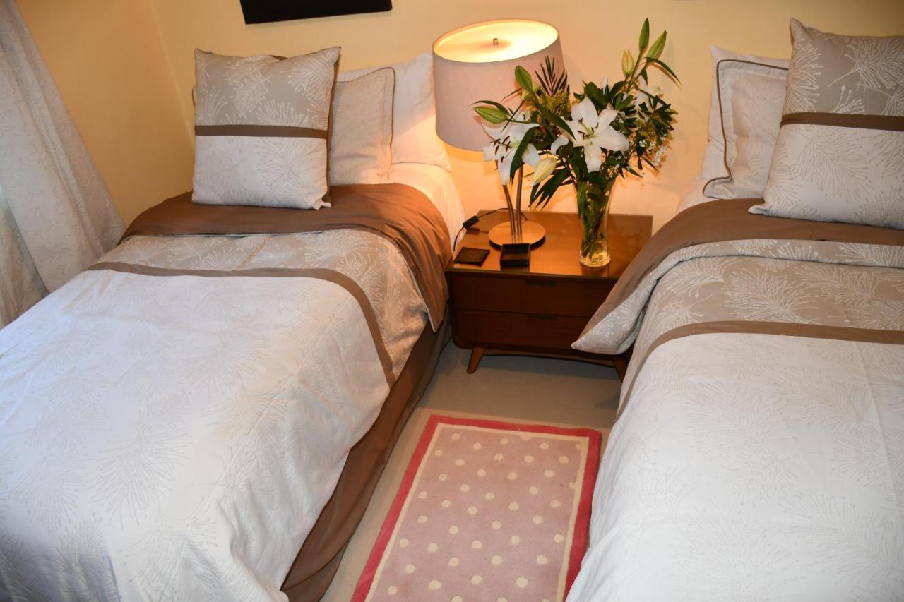 4 Bedroom Luxury Villa & 3 Bedroom Villa With Swimming Pool Close To The Beach Playa del Carmen