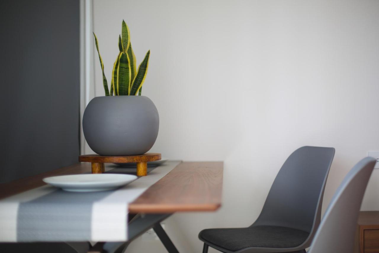 Menesse Midtown Studio Apartamento *
