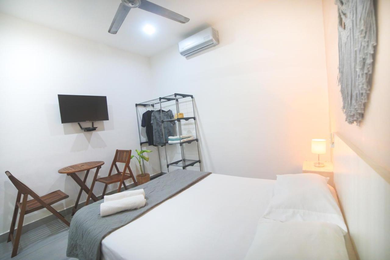 Almond Apartment *