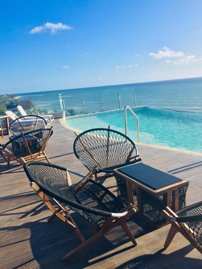 4 Bedroom Luxury Villa & 3 Bedroom Villa With Swimming Pool Close To The Beach *