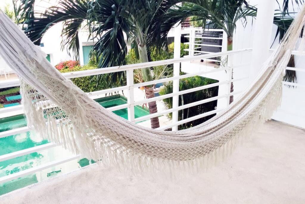 Poolside Tranquil In Apartment *