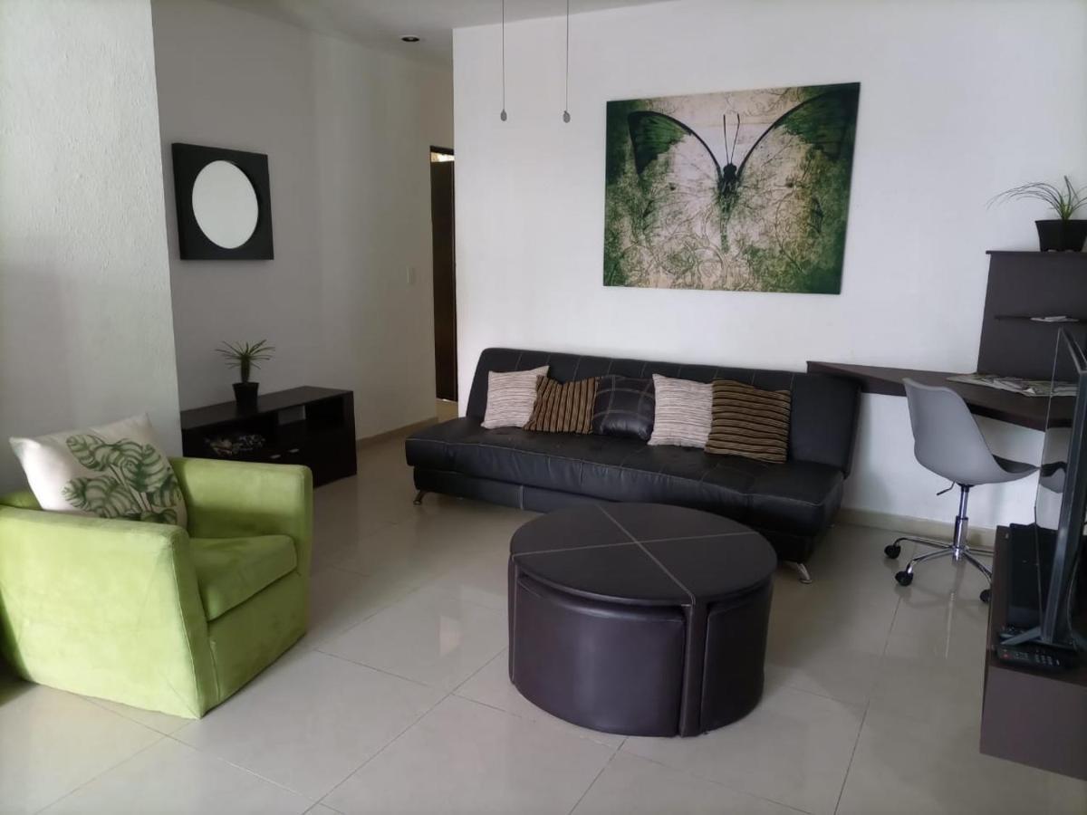 Poolside Tranquil In Apartment Playa del Carmen