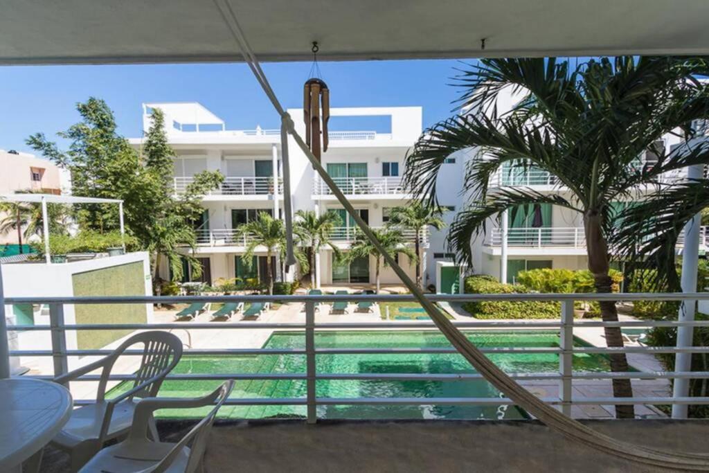 Apartment Poolside Tranquil In *