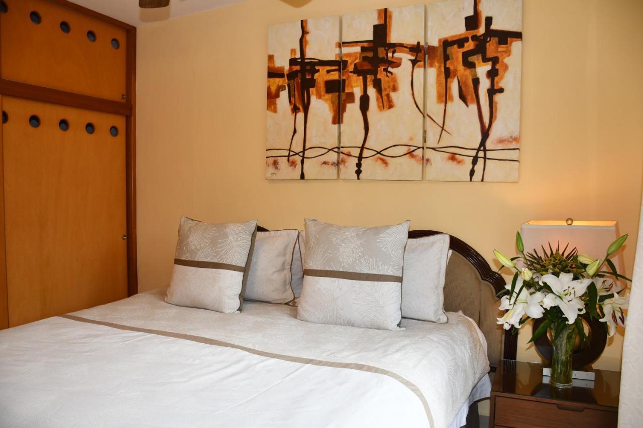 4 Bedroom Luxury Villa & 3 Bedroom Villa With Swimming Pool Close To The Beach Holiday home