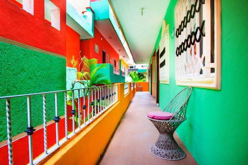 House Hotel