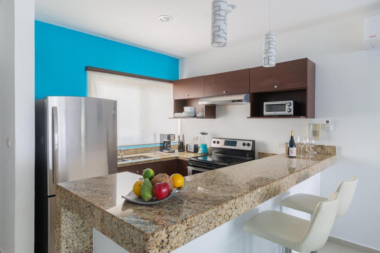 Phenomenal Combo Of 2 Separate Ph 1 In With Private Jacuzzi, Chic Amenities, Gym And 2 Rooftops Căn hộ Playa del Carmen