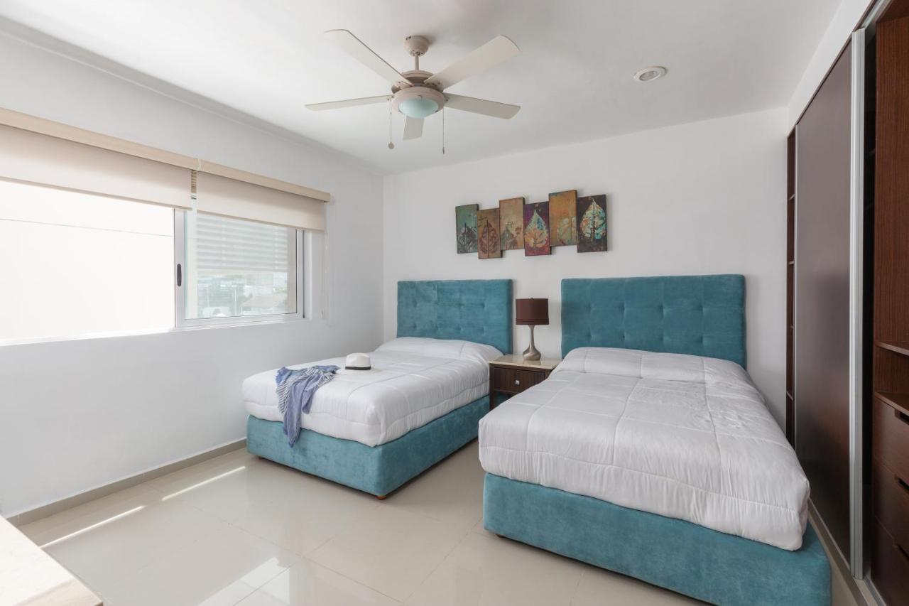 Căn hộ Phenomenal Combo Of 2 Separate Ph 1 In With Private Jacuzzi, Chic Amenities, Gym And 2 Rooftops