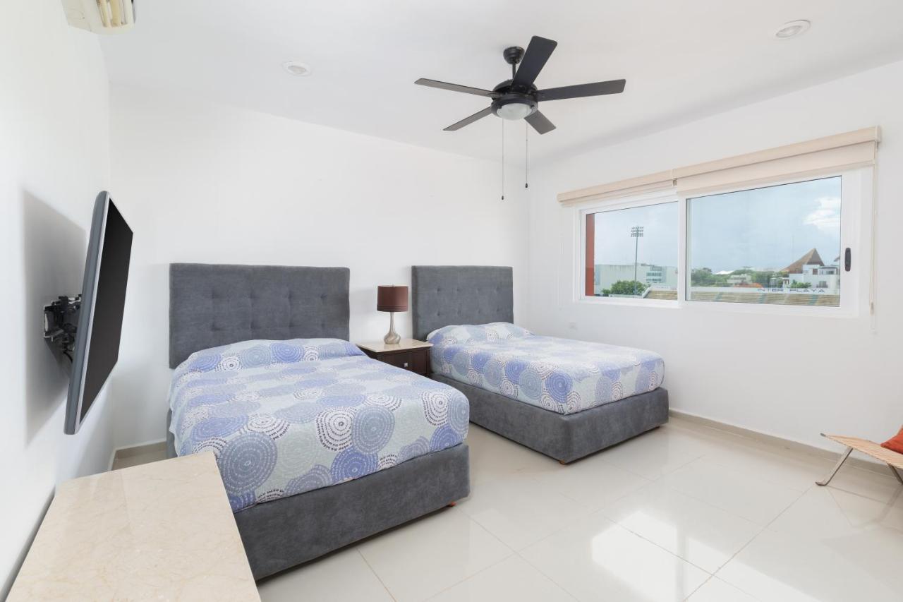 Phenomenal Combo Of 2 Separate Ph 1 In With Private Jacuzzi, Chic Amenities, Gym And 2 Rooftops Căn hộ