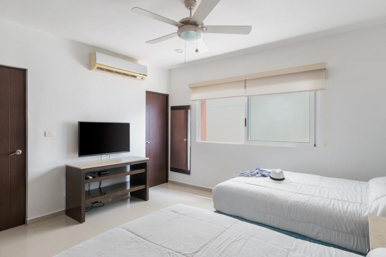 Căn hộ Phenomenal Combo Of 2 Separate Ph 1 In With Private Jacuzzi, Chic Amenities, Gym And 2 Rooftops *