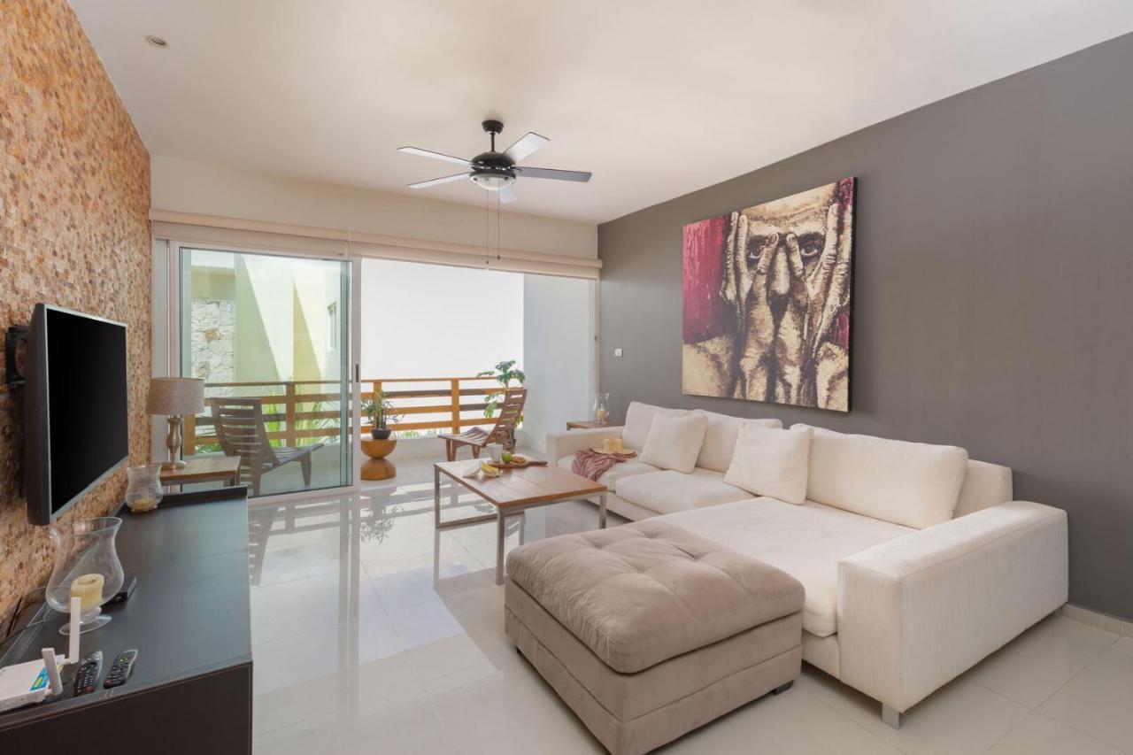 Phenomenal Combo Of 2 Separate Ph 1 In With Private Jacuzzi, Chic Amenities, Gym And 2 Rooftops Căn hộ
