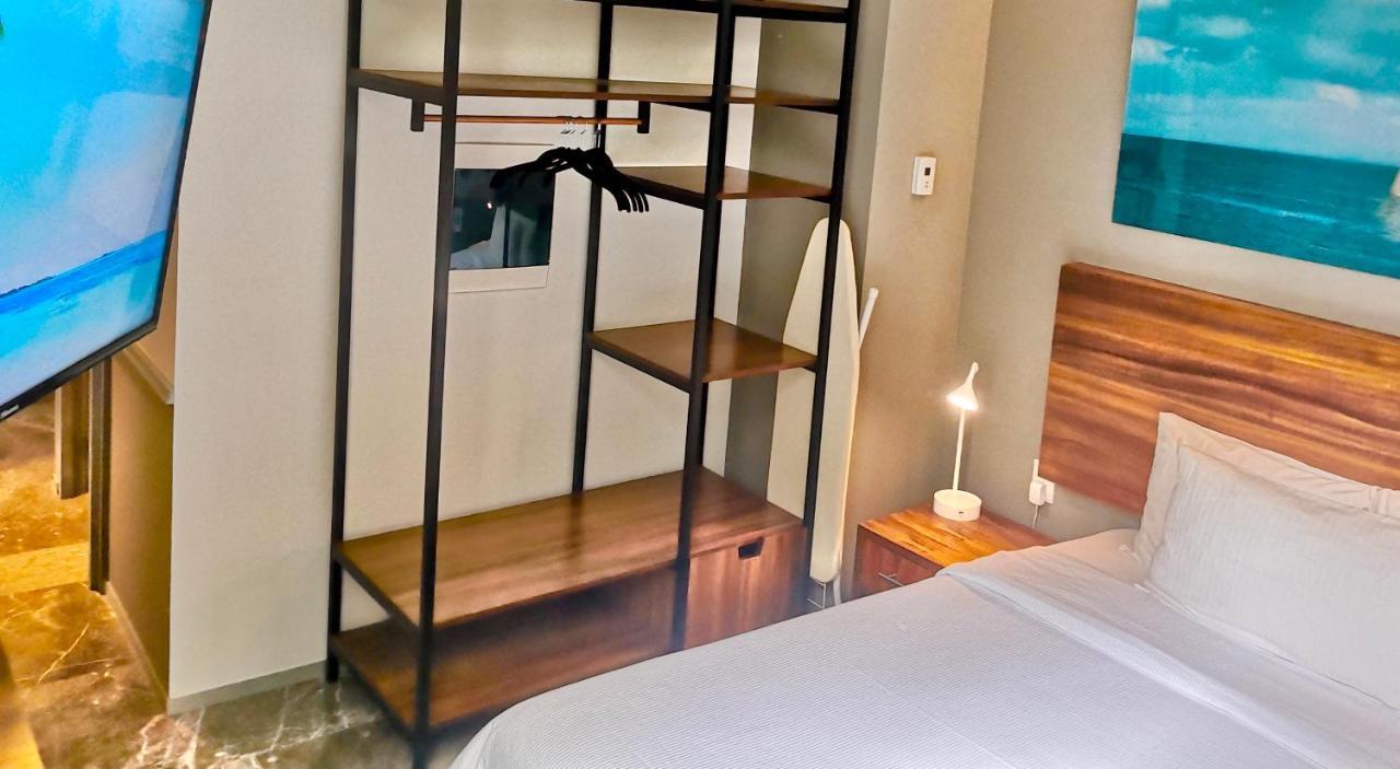 Singular Joy Vacation Hotel Playa del Carmen