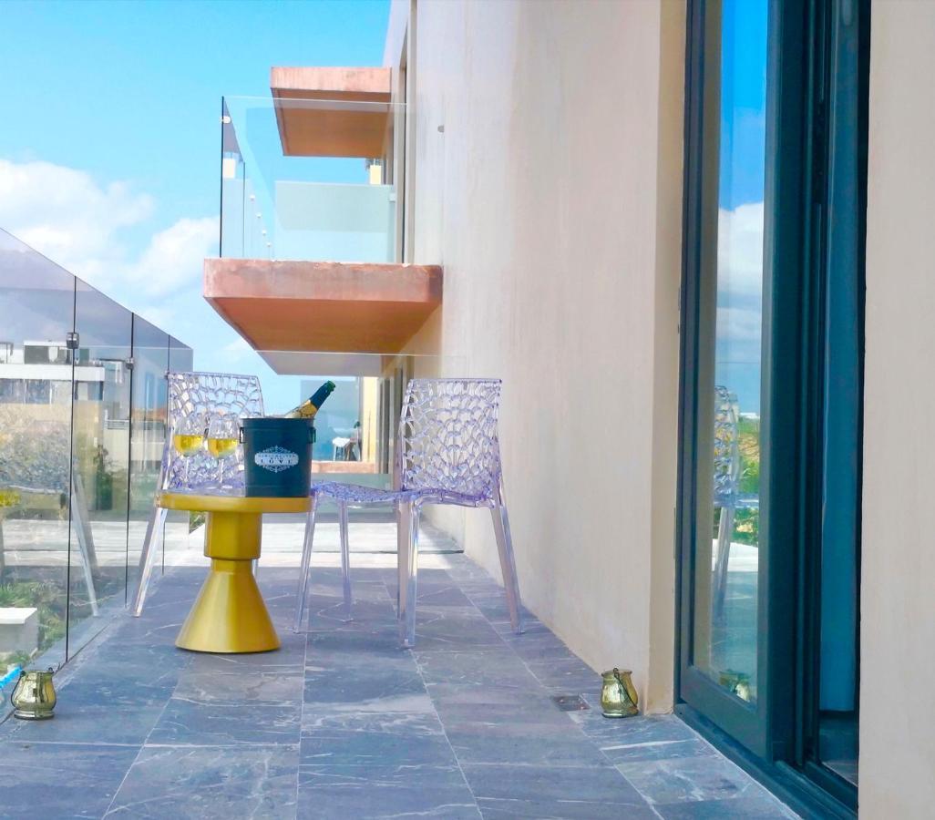 Singular Joy Vacation Hotel