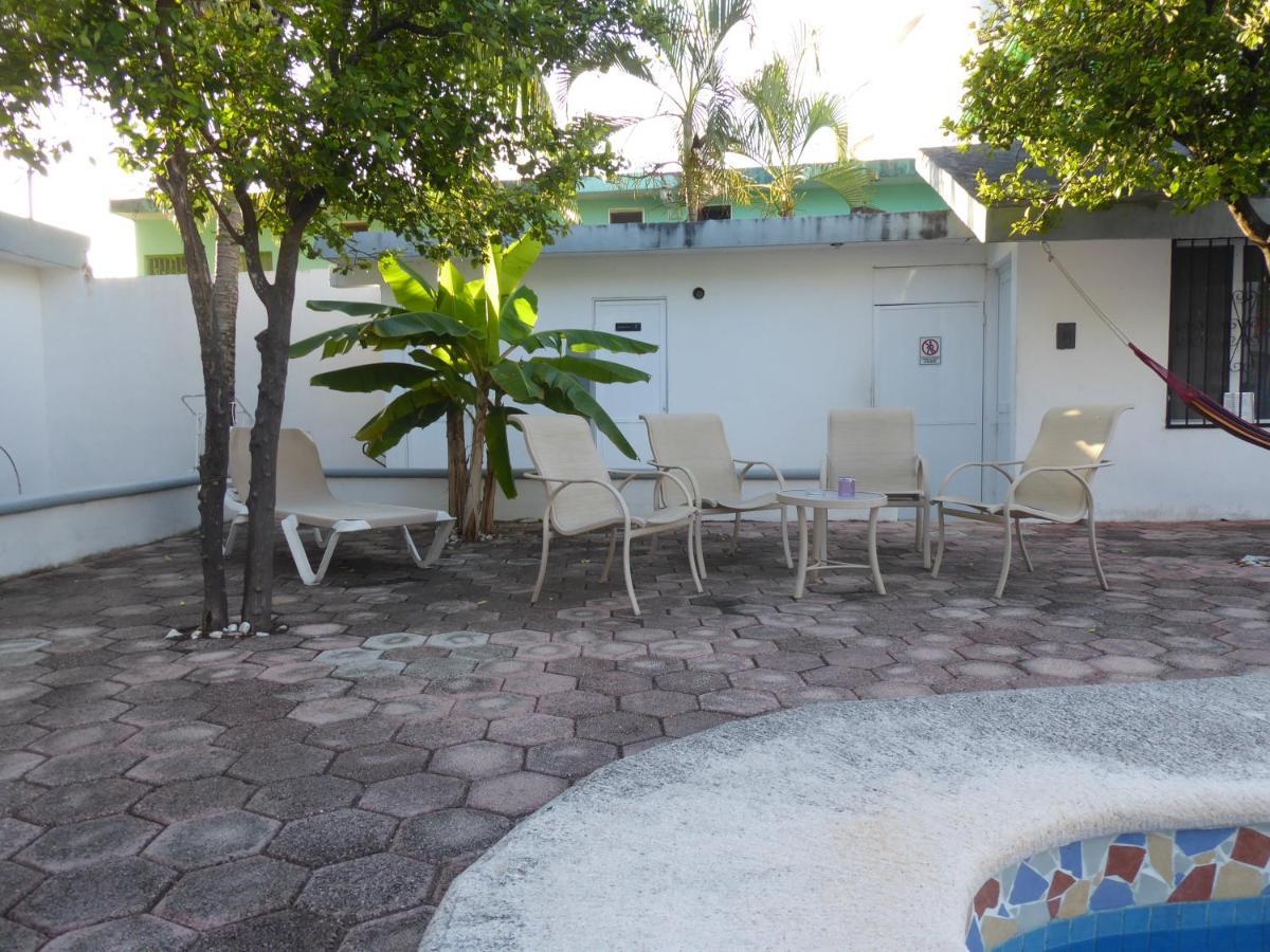 Aparthotel Claro De Luna 2*