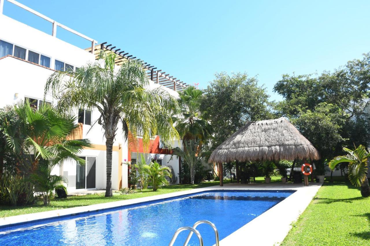 4 Bedroom Luxury Villa & 3 Bedroom Villa With Swimming Pool Close To The Beach