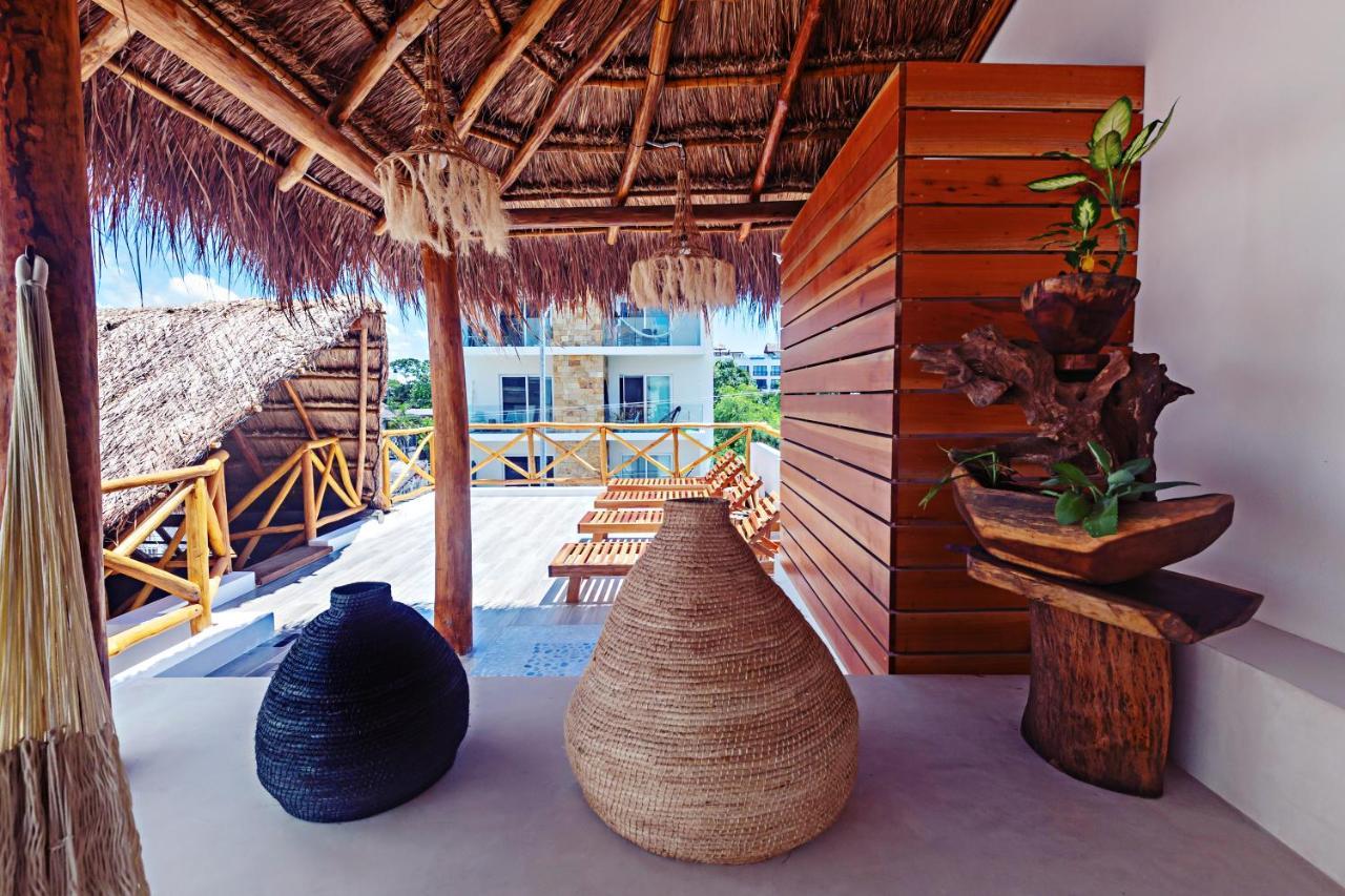 Verandah Apartment *