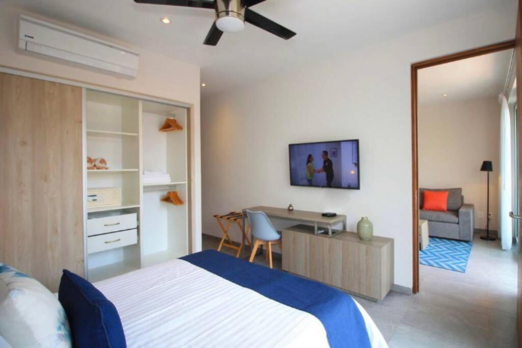 Playa Sirena In Playa Del Carmen, Mexico Apartment *