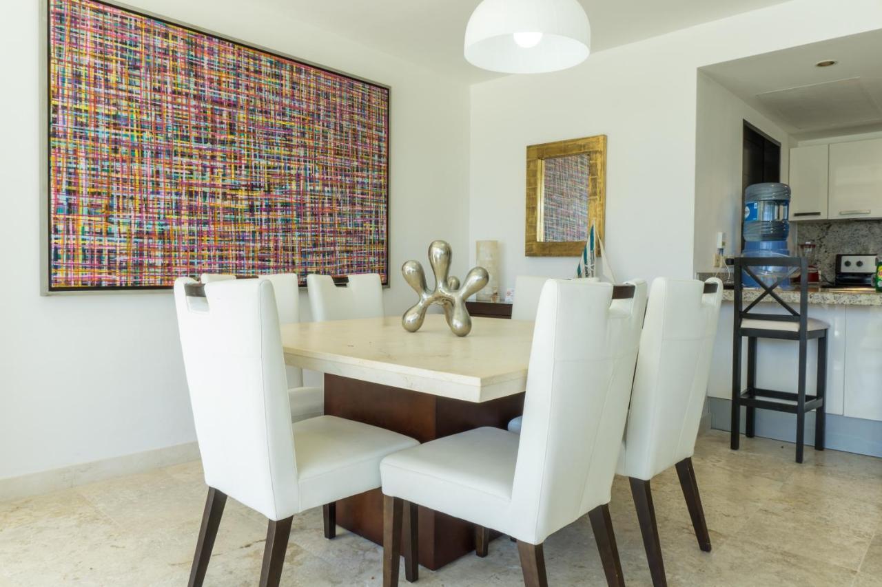 Apartment Elements 121