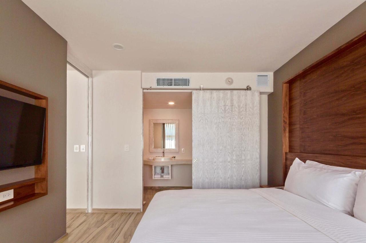 Newport House Playa Boutique Hotel Playa del Carmen