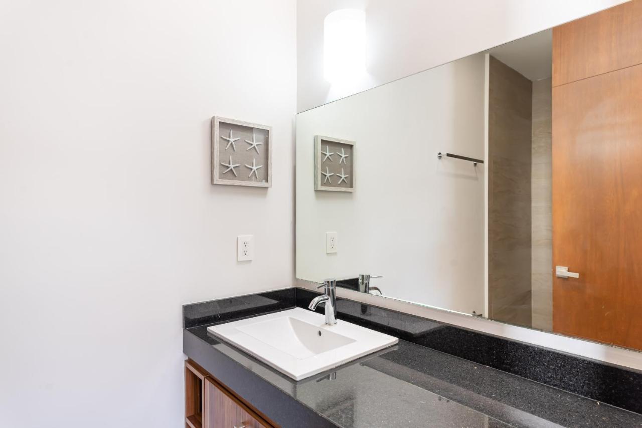 Entire House- 3br With Private Roof Deck * Playa del Carmen