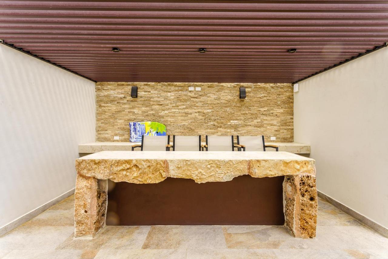 Apartment Luxurious Arenis Living By Stella
