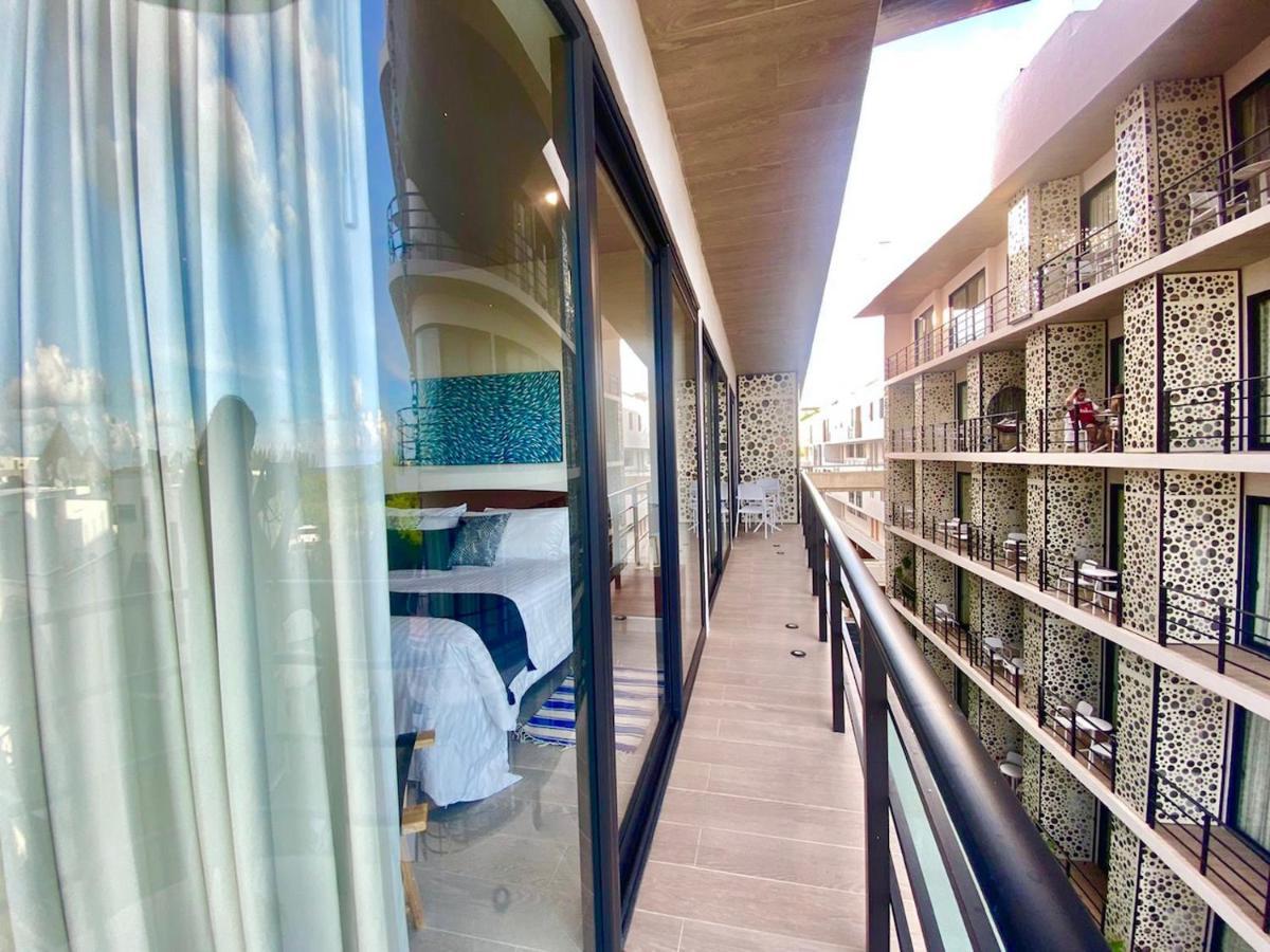 Aparthotel The Boat By Andiani Travel *