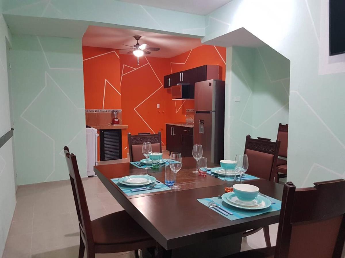 Casa Mexicana Amplia Con Seguridad, Alberca Y Parking Holiday home Playa del Carmen